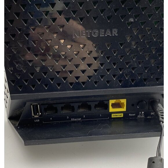 Netgear R6100 4-Port Dualband Gig‎ Smart Wireless AC1200 Router W/ Cord TESTED - Picture 4 of 11
